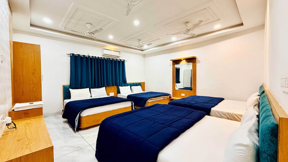 Hotel Raj Inn