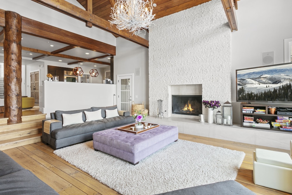 6977 Silver Lake Drive - 5 Bedroom Private Home with Hot Tub 5 Home
