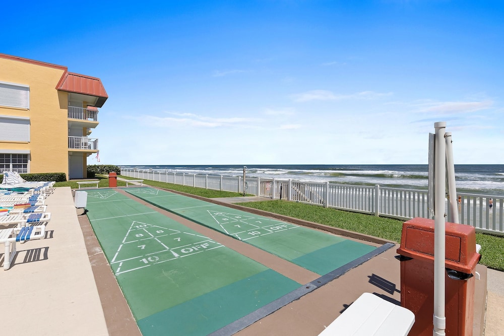 Point East 320