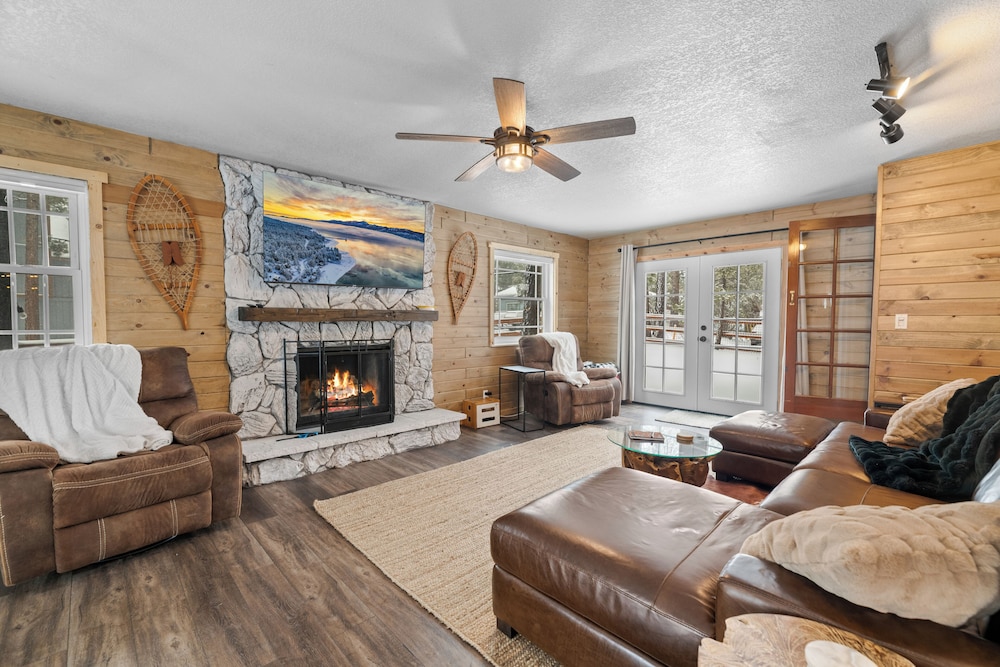 Sugarpine Retreat