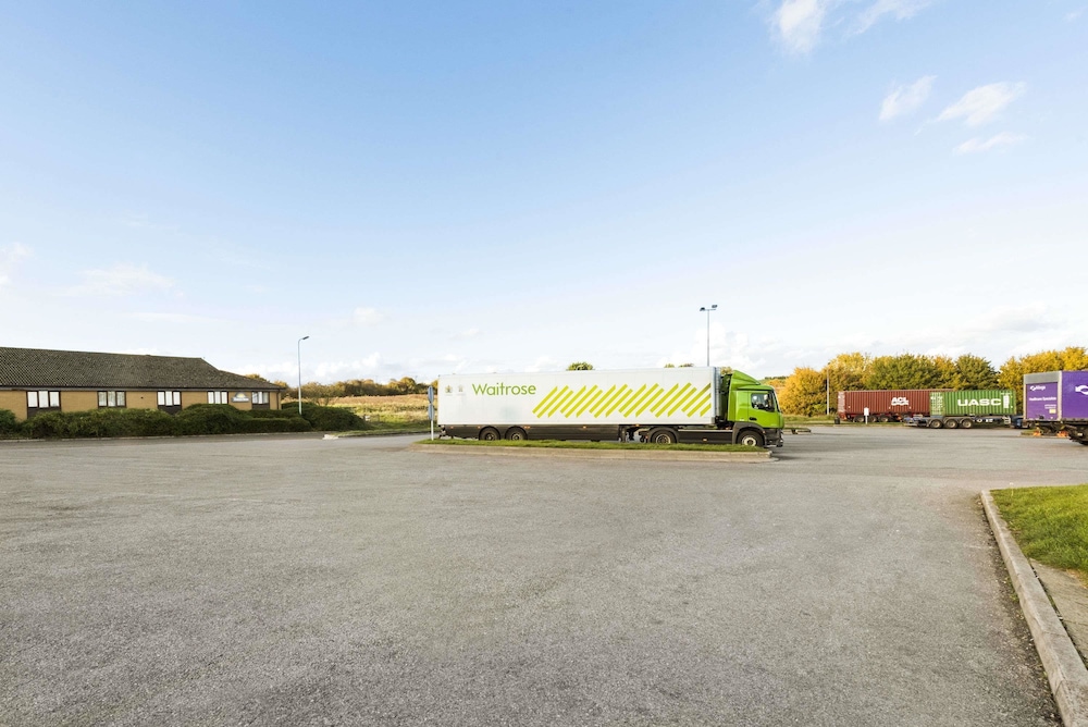 Winchester Vacations - Days Inn by Wyndham Sutton Scotney North - Property Image 5