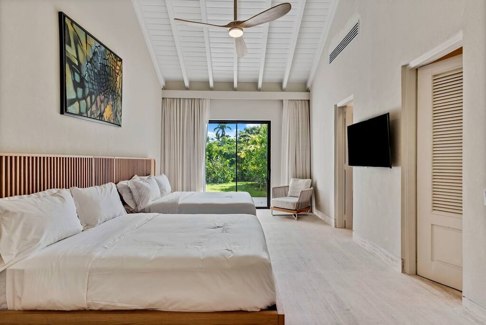 Casa Cana Luxury Tropical Villa in Casa de Campo