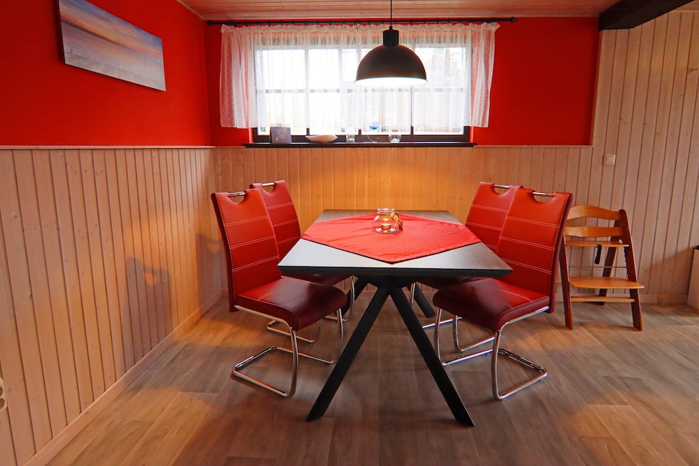 Apartment Near Baltic Sea and Salzhaff Lagoon