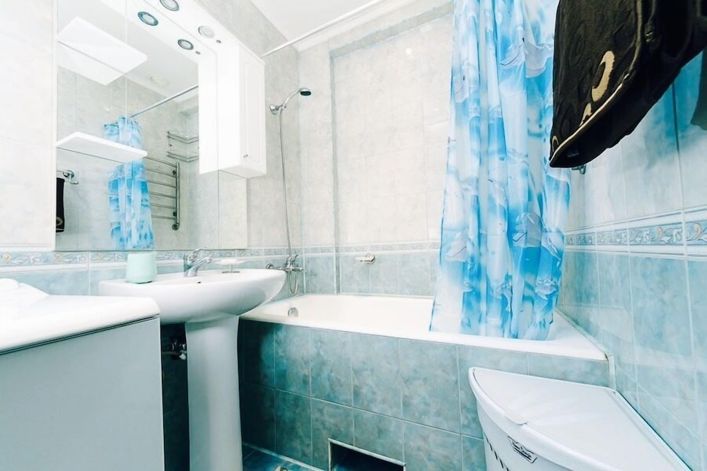 Hotrent Lesi Ukrainky 36B