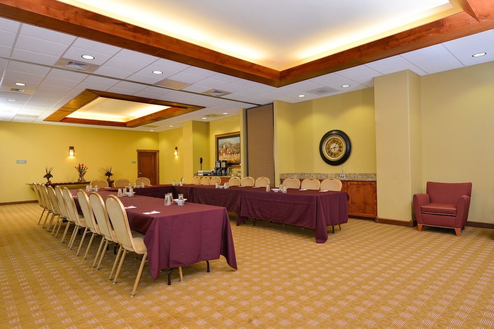 Cody Vacations - The Cody Hotel - Property Image 3