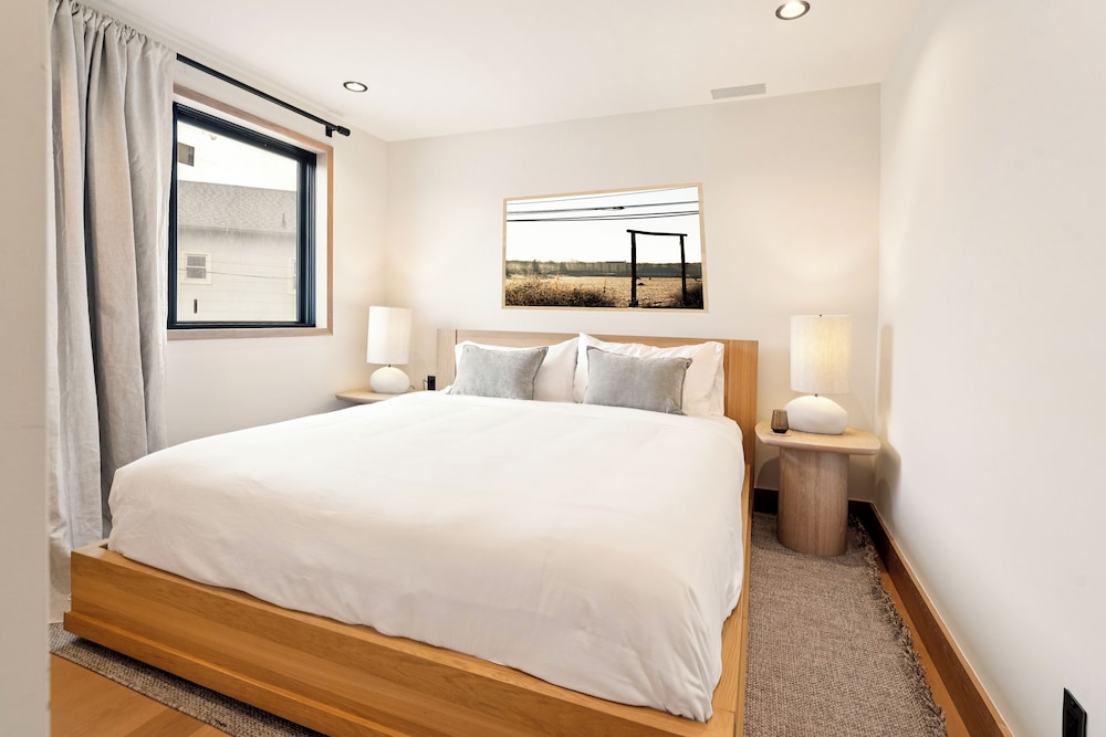 Offshore Residences