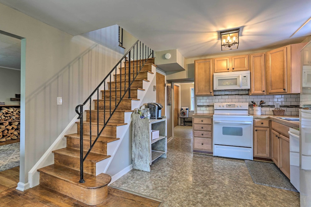 Patio & Fire Pit: Idyllic Cottage in Hellertown! view 4