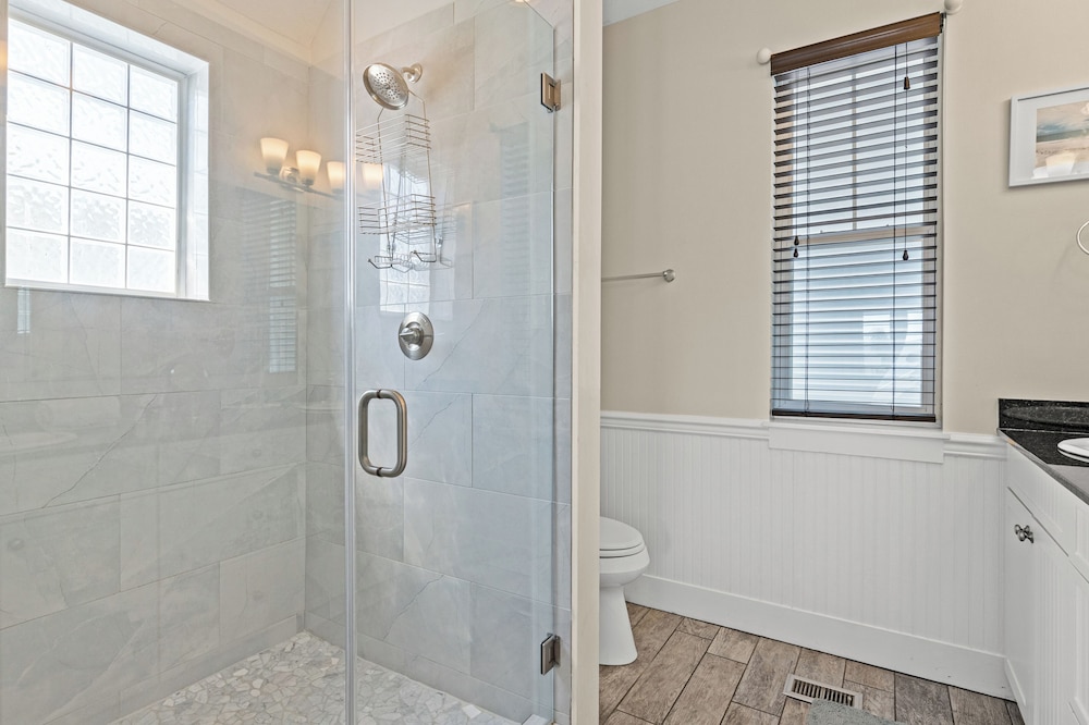Seafoam Beautiful 3BR Home With Heated Private Pool - 4 Min Walk to Beach!