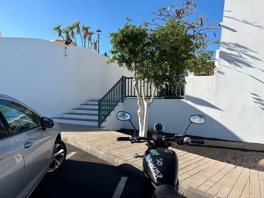 Apartment Florencia With Pool & Wifi in Puerto del Carmen, Lanzarote