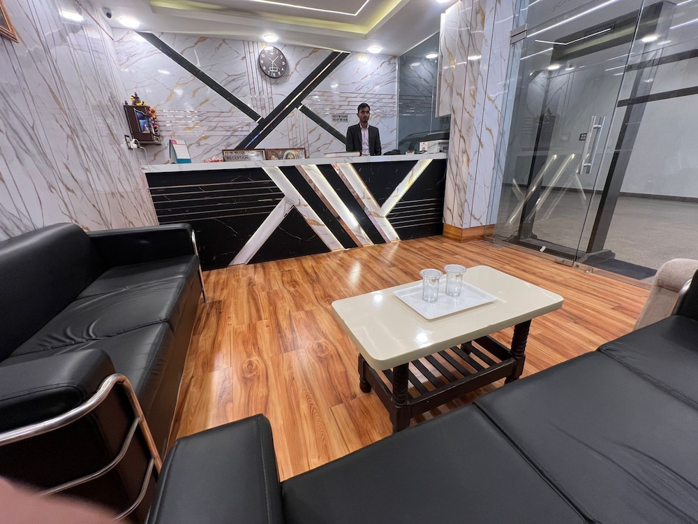 Hotel AeroFly Stay by KDSON
