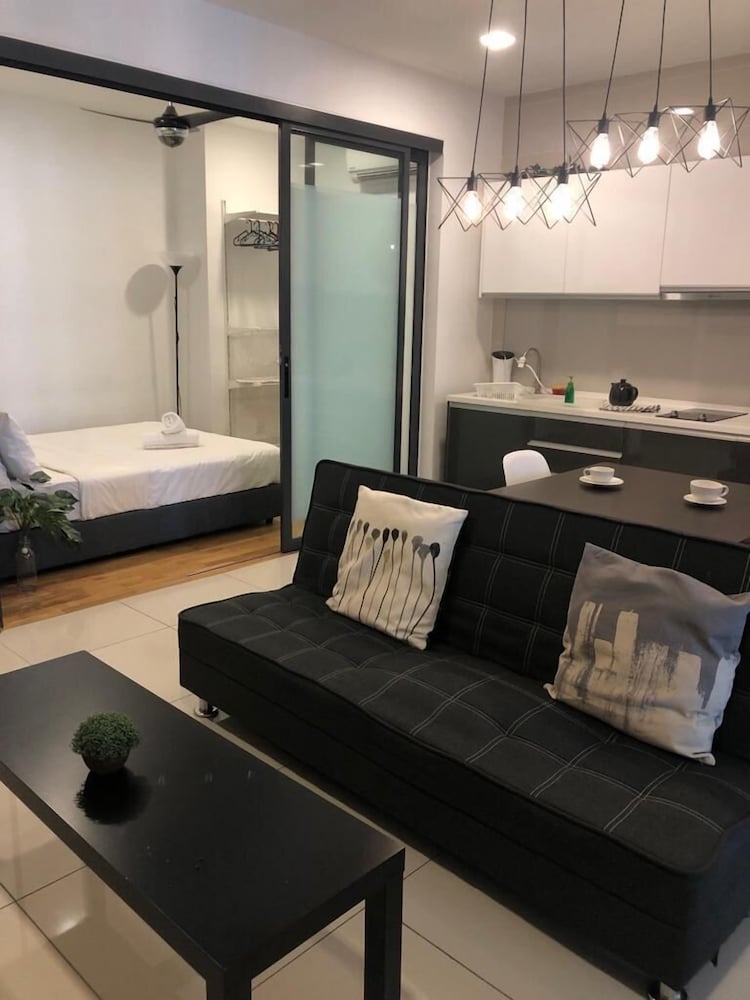 Juliana Vacation And Business Suites