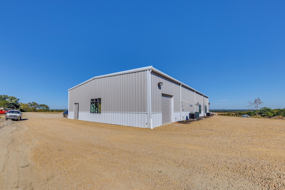 'the Vista' Retreat 30 Mi to Kansas City! - Property Image 21
