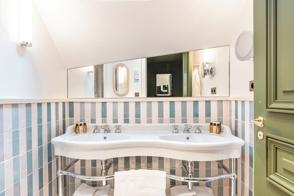 Maison La Bohème Montmartre - Studios & Apartments