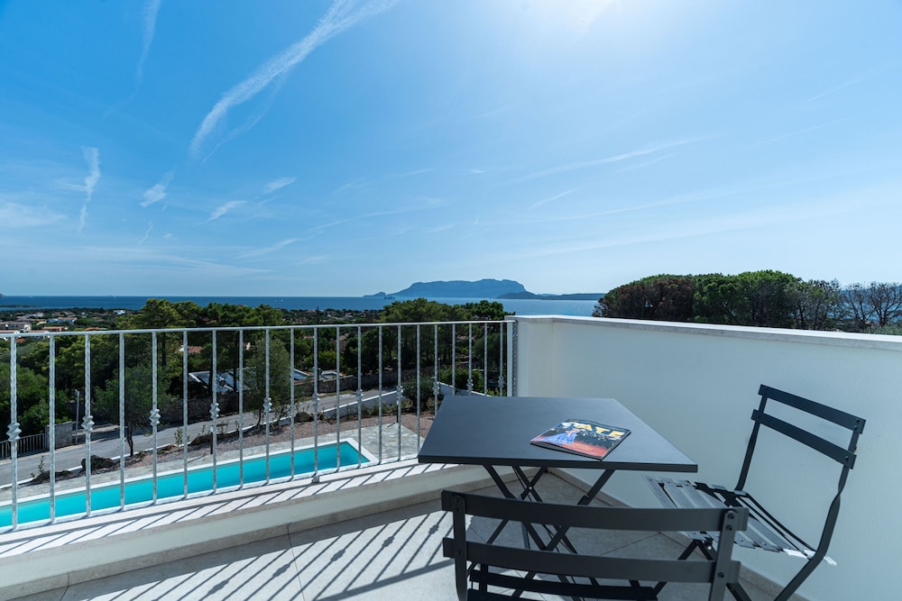 Villa Infinity by Wonderful Italy