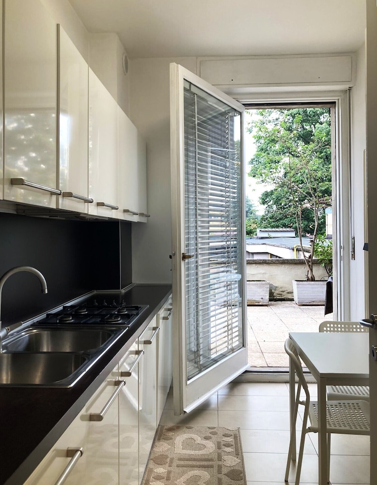 Ponale 52 bright studio