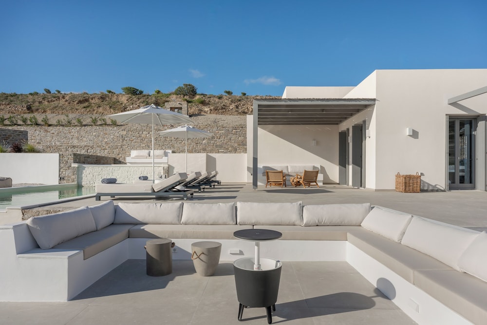 AVERA VILLAS
