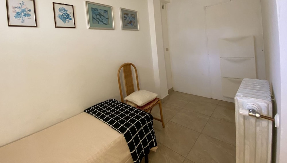 Three-room Apartment Sleeps 3 IN THE NEW Town Area - Ref Costa-rif Costa