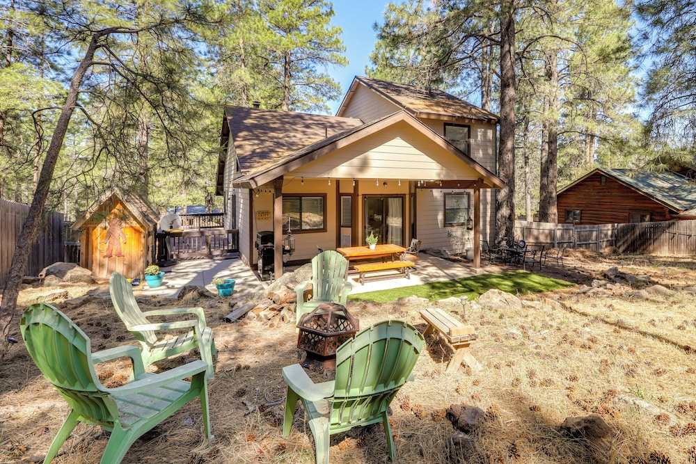 Grill & Games: Family-friendly Flagstaff Getaway!