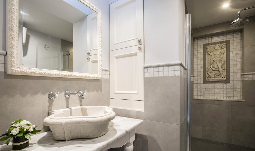 Il Bacio Luxury Spanish Steps Penthouse With Terrace Perfect