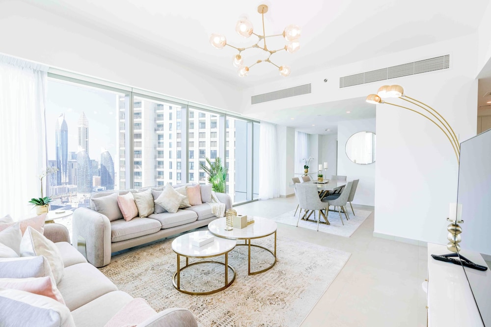 Downtown Views - Mint Stay