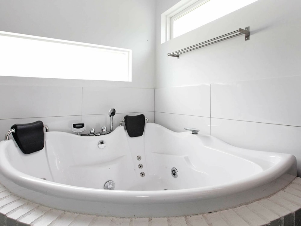 6 Person Holiday Home in Strandby-by Traum view 3
