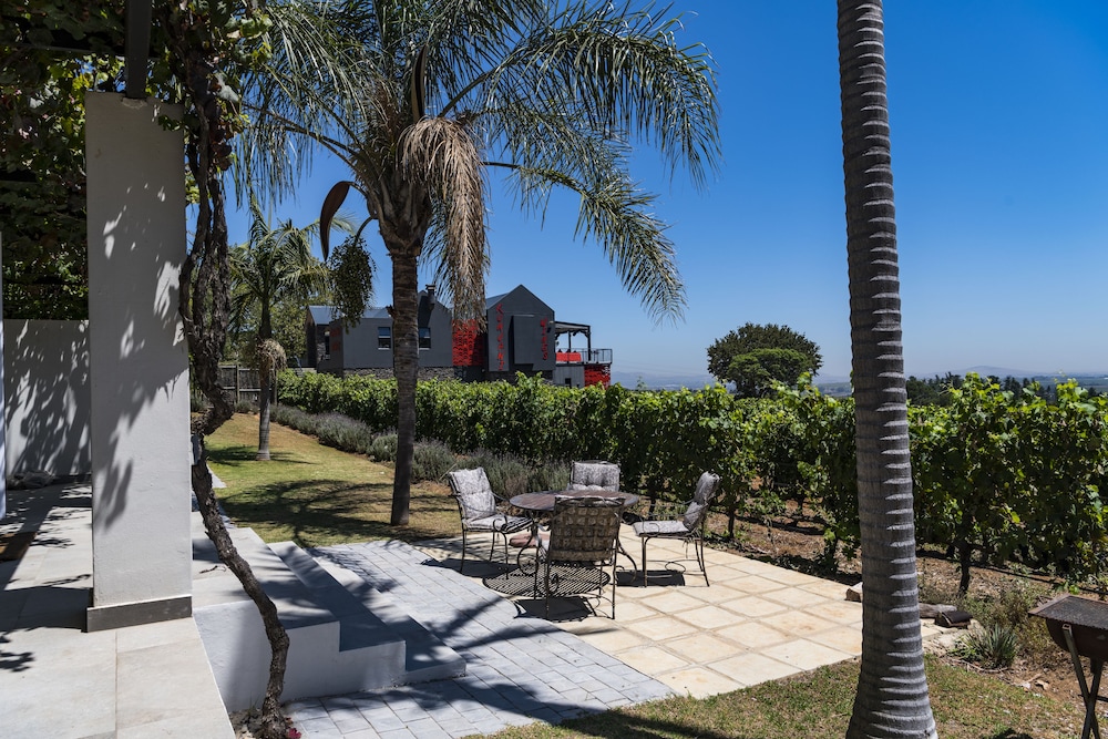 Kunjani Villas