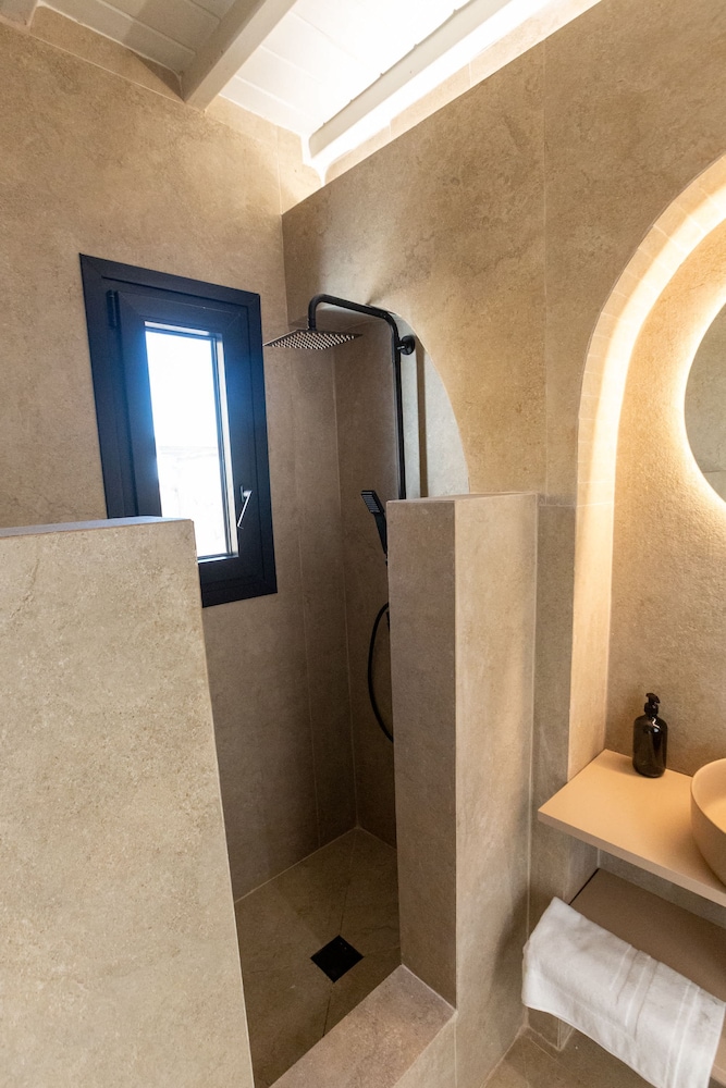 Amaze Mykonos Luxury Seaview Retreat