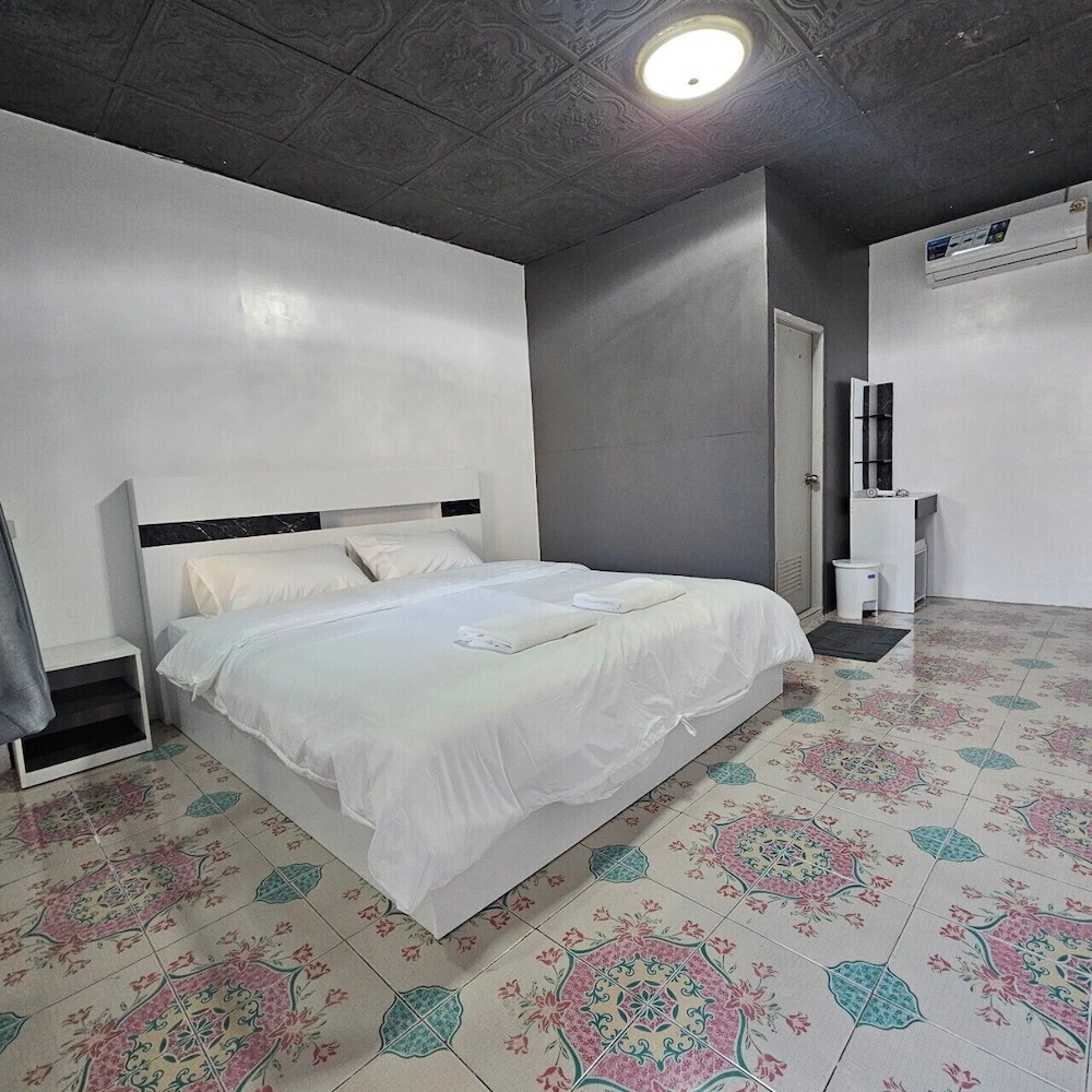 COOPER Guest House