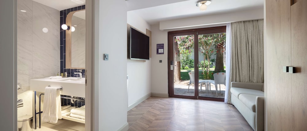 DoubleTree by Hilton Bodrum Isil Club Resort - ULTRA HER ŞEY DAHIL - Image 26