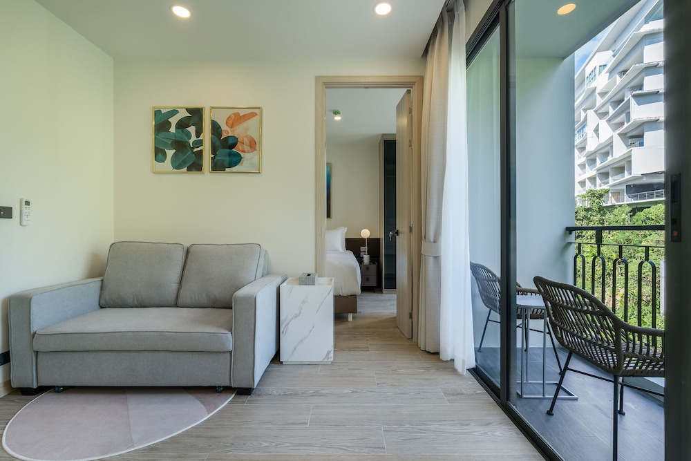 Palmetto Park Residence