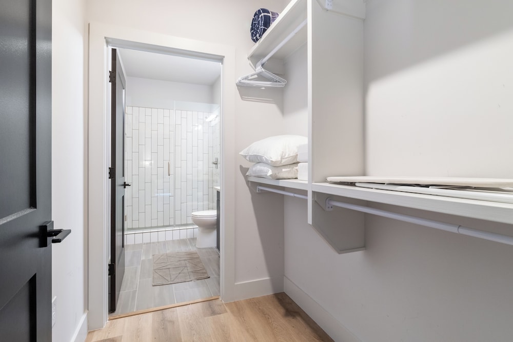 The Odyssey Apartments – by AvantStay Designer Stay in Midtown
