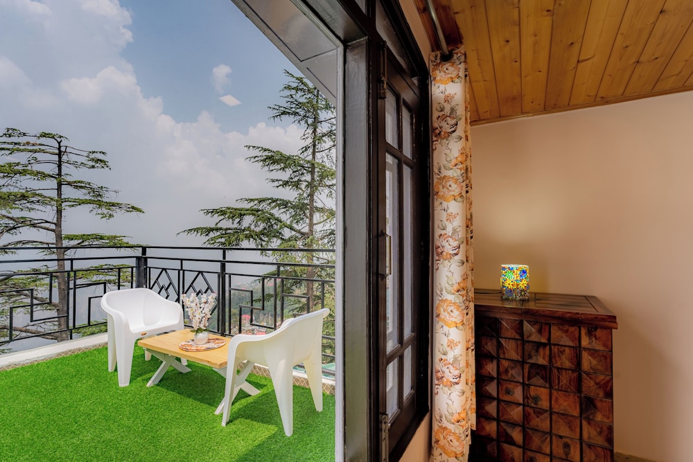 The Sunset Abode Shimla 4BR Valley Views