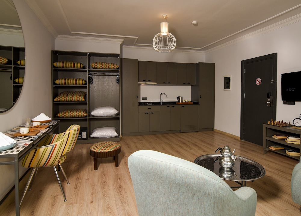 Spacious flat in Old Town - Leylak