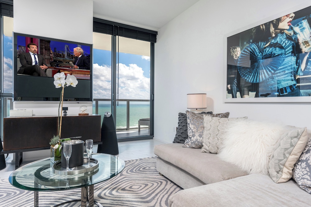 Luxury Vacation Rentals in South Beach by LRMB