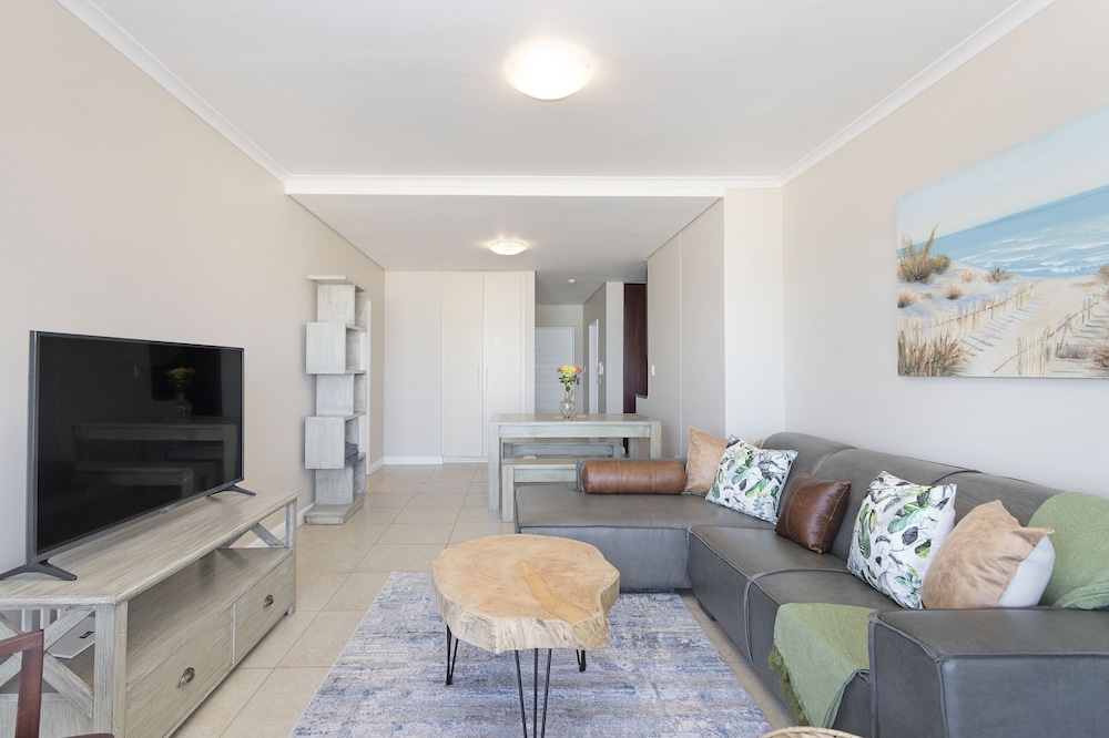 Portico 405