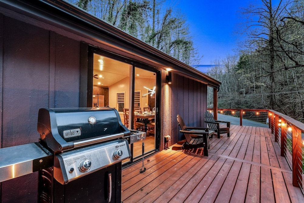 Creekside Retreat 3 Bedroom Cabin