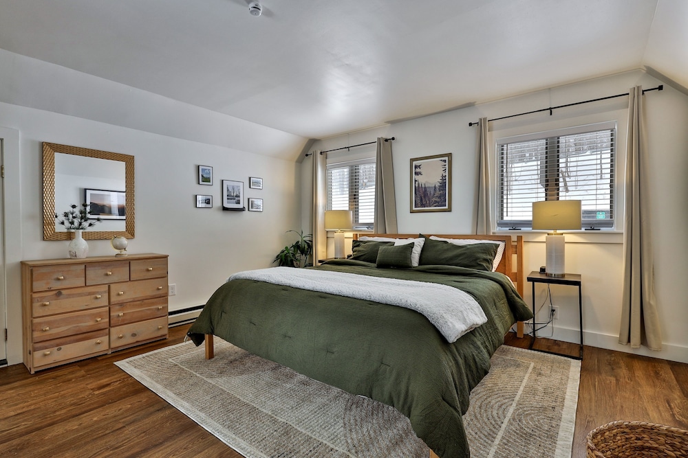 The Powder House 4 Bedroom Home
