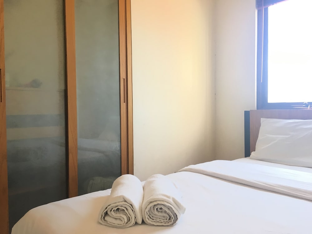 Cozy 2BR Apartment At Majesty Near Maranatha University view 3