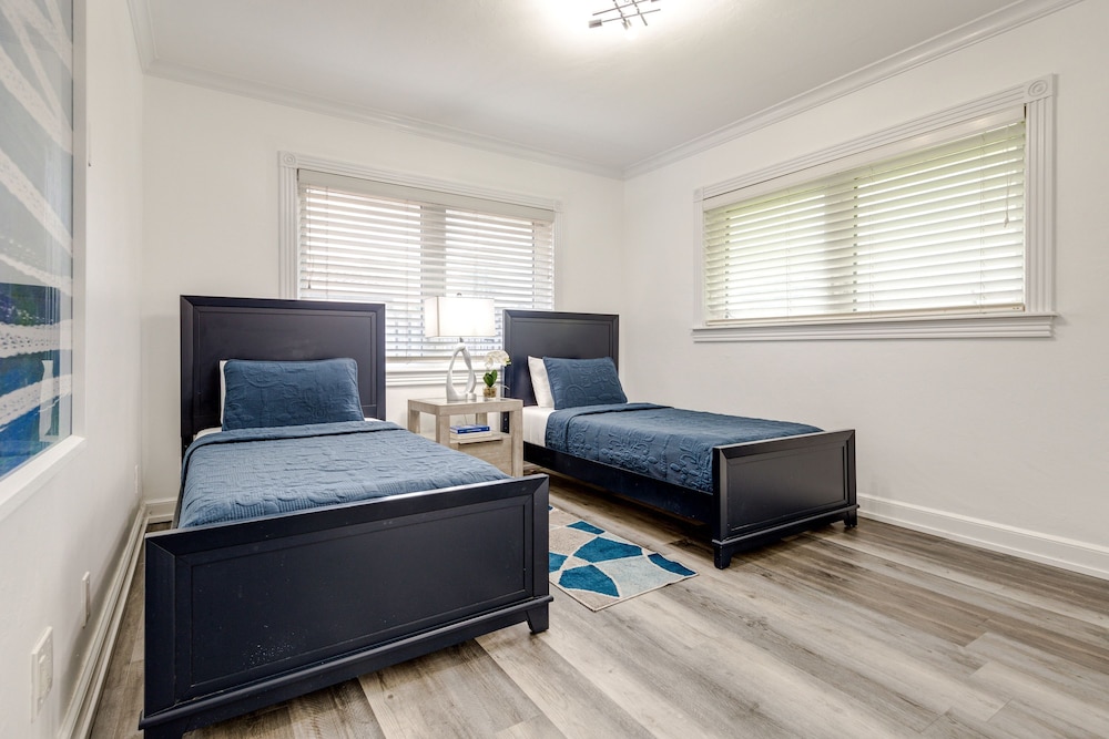 Coral Ridge Getaway by Avantstay Pool Hot Tub Billiards 5mins to Beach