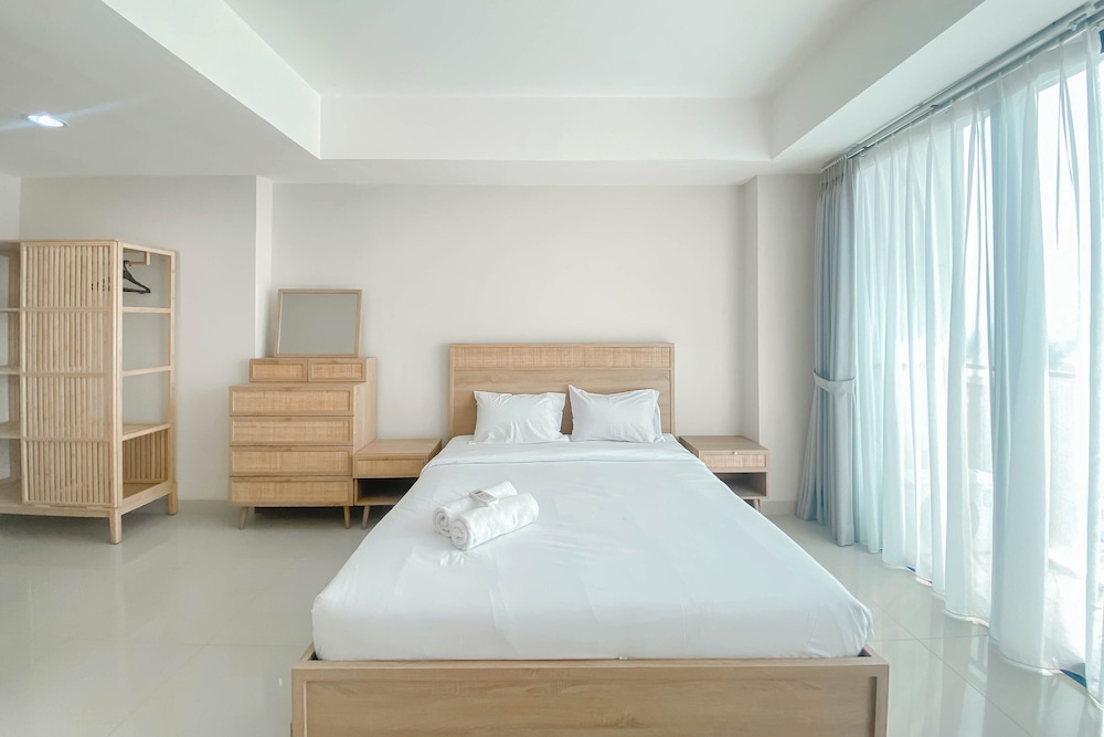 Spacious and Combined 1BR Apartment at Nine Residence