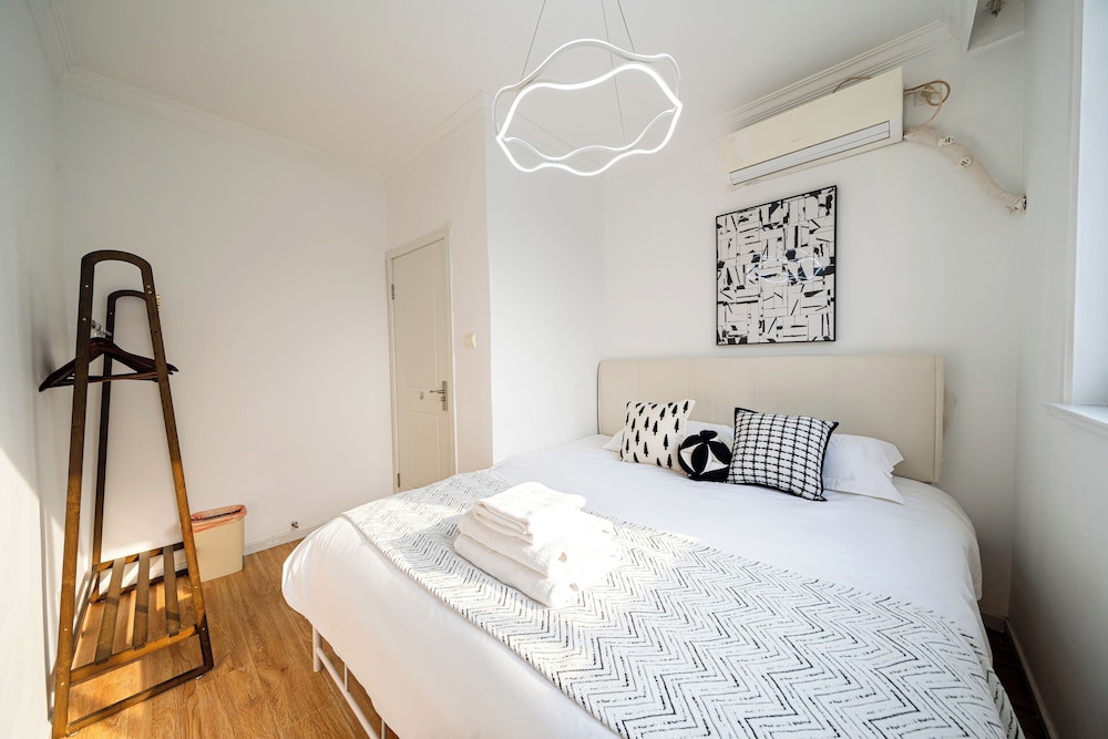 CityHome-4BRs 2Baths People's Square