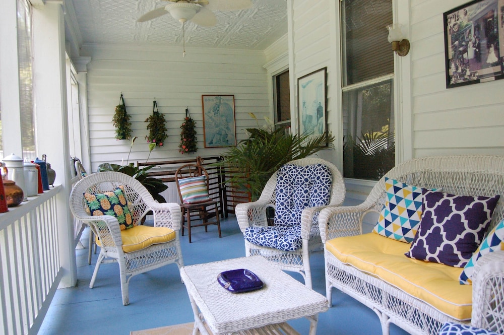 Mountain Laurel Inn