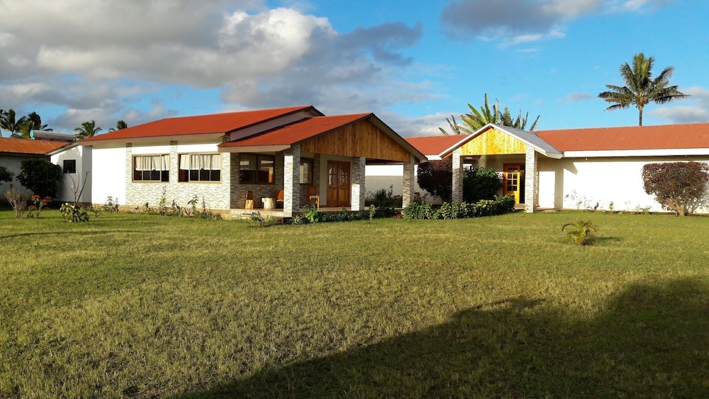 Maru Lodge