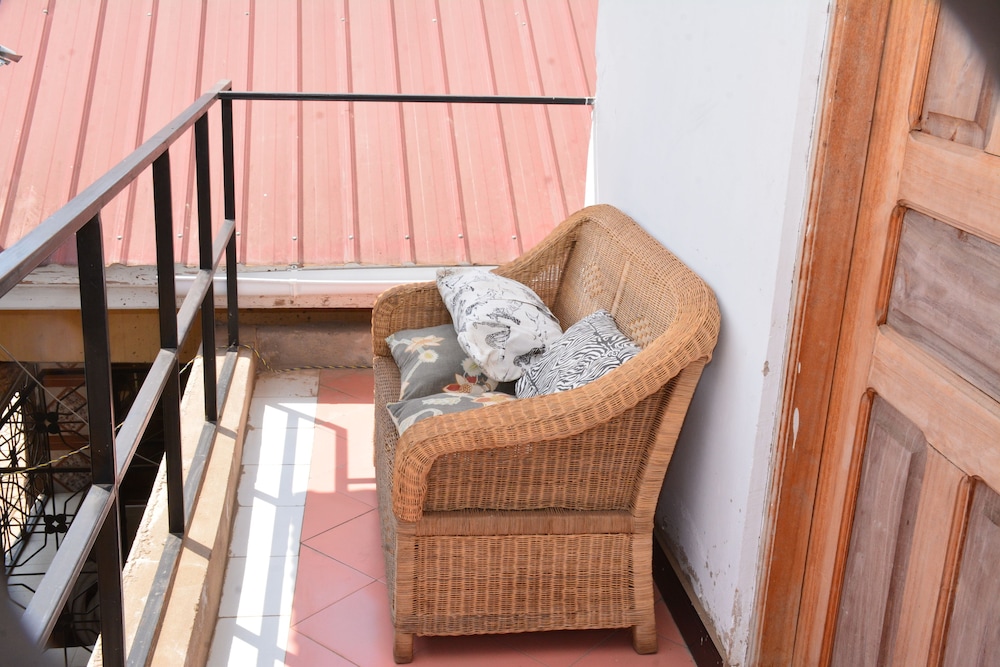 Lionsgate Hostel