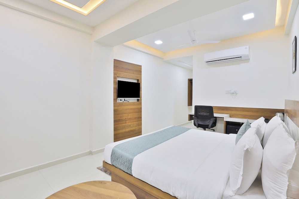 Hotel SR Radhey
