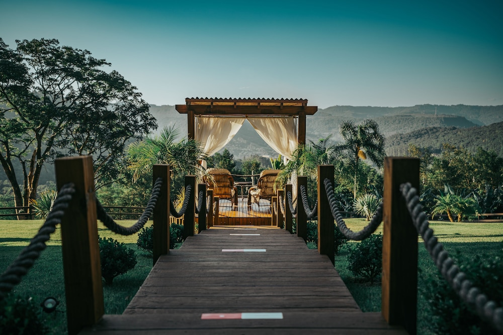 CABANAS COFFEE HUTS