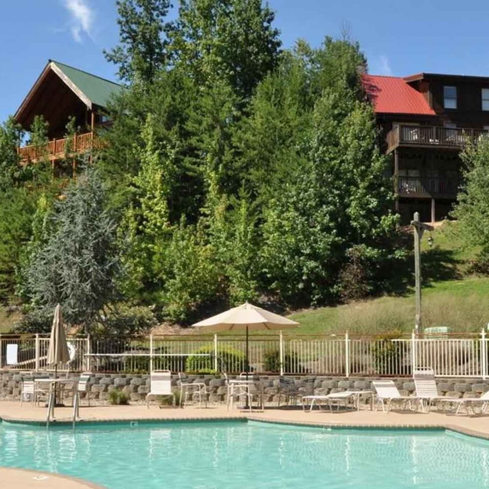 Comfy Retreat w Private Pool Hot Tub Game Room view 3