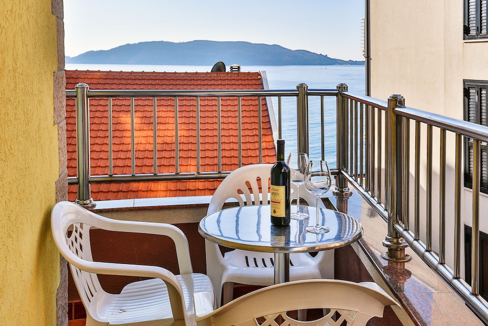 Apartmani Luka - Vila Brzulović view 4