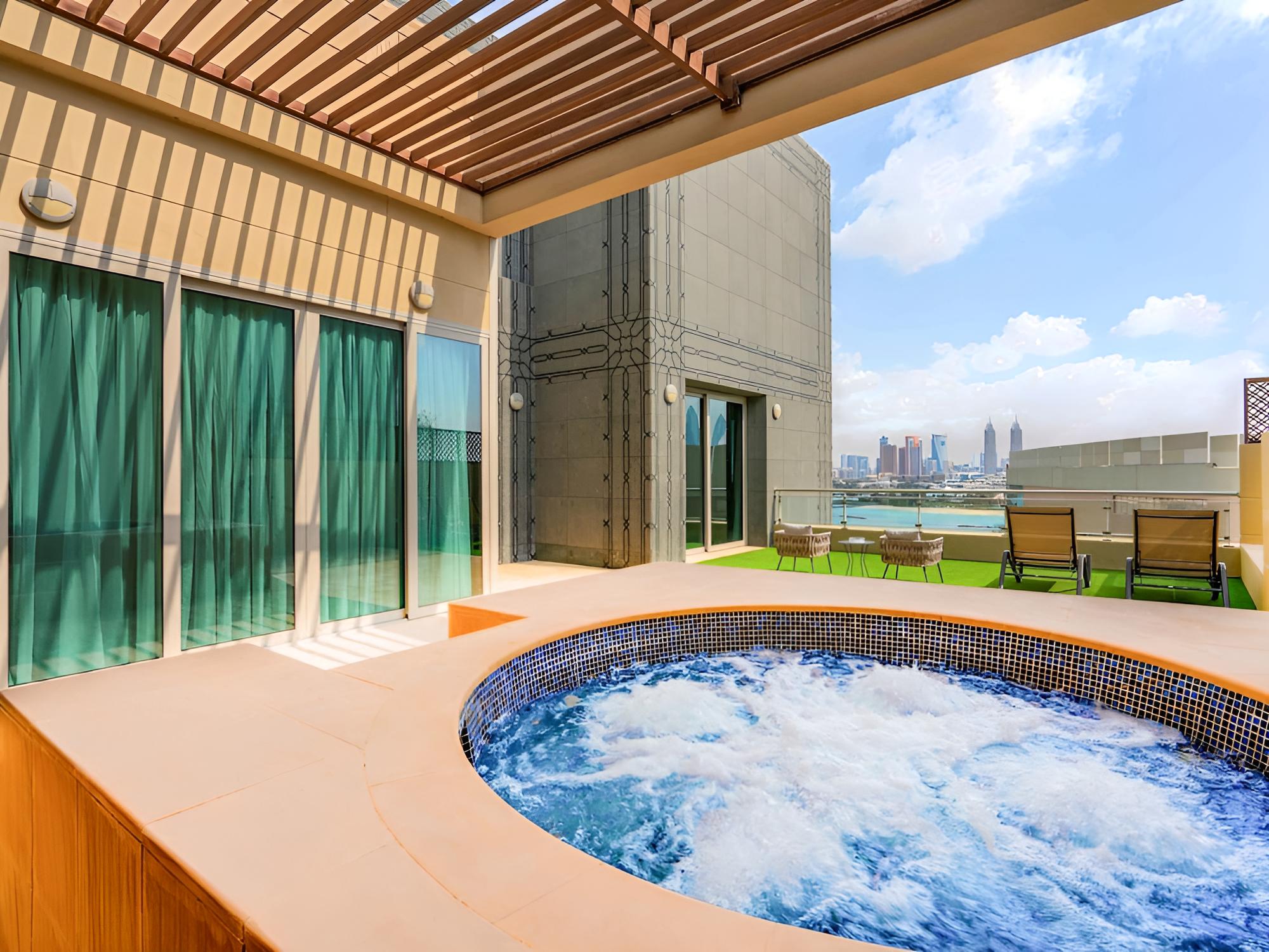 Rixos The Palm Luxury Suite Collection