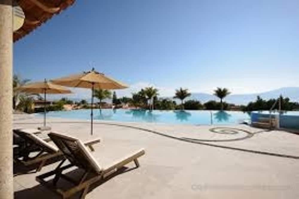 Anana El Dorado 203 Condo With Lake Views Pool
